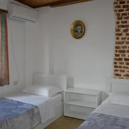 Guest House Cela Gasthof Zhaban