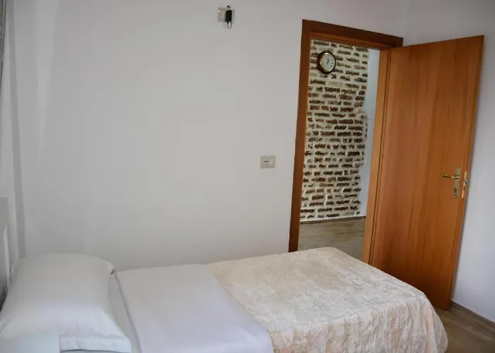 招待所 Guest House Cela *