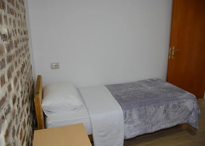 Guest House Cela Zhaban