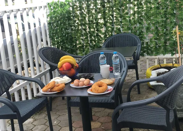 招待所 Guest House Cela Zhaban