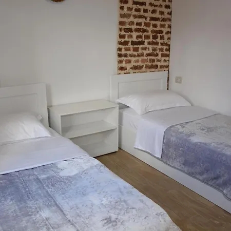 Pensión Guest House Cela