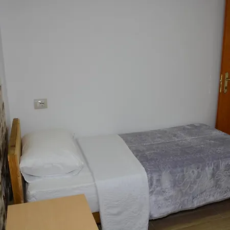 Guest House Cela Zhaban
