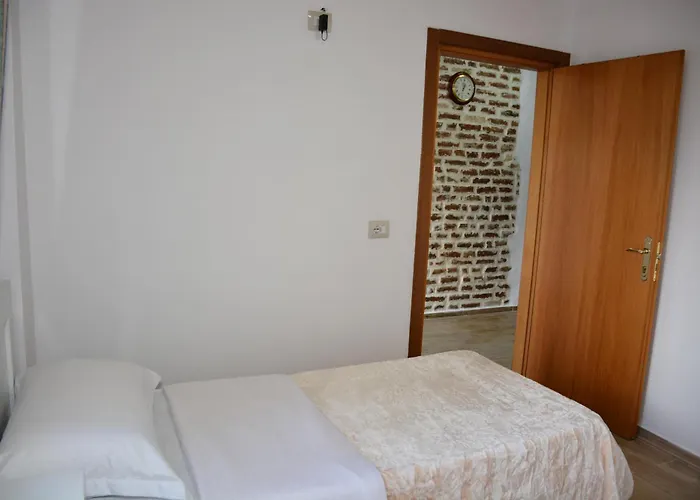 Pensionat Guest House Cela Zhaban