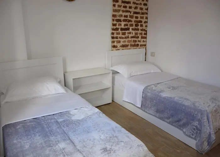 Pensionat Guest House Cela